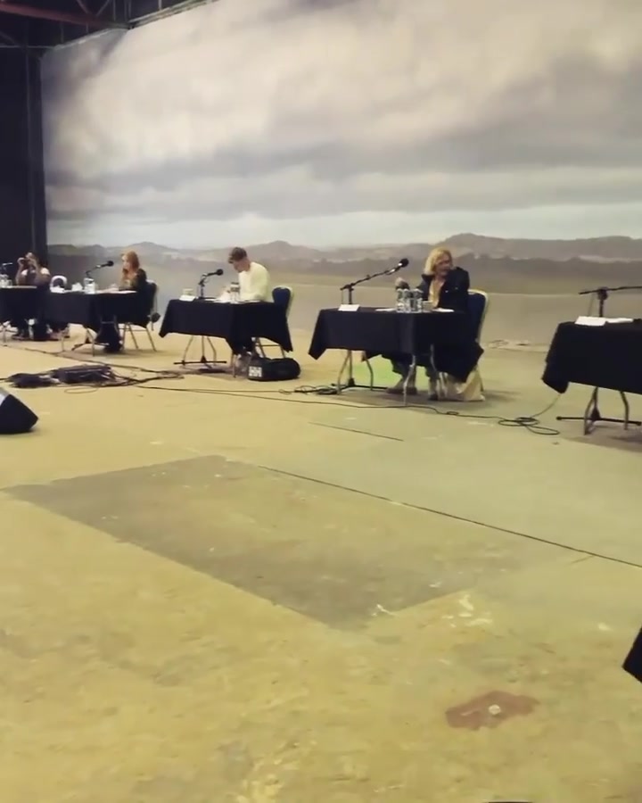 FateS2_TableReading_28129_25.jpg