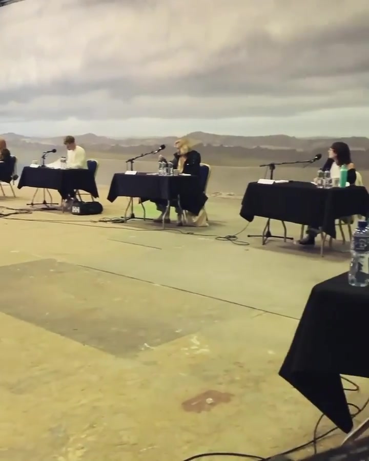 FateS2_TableReading_28129_26.jpg