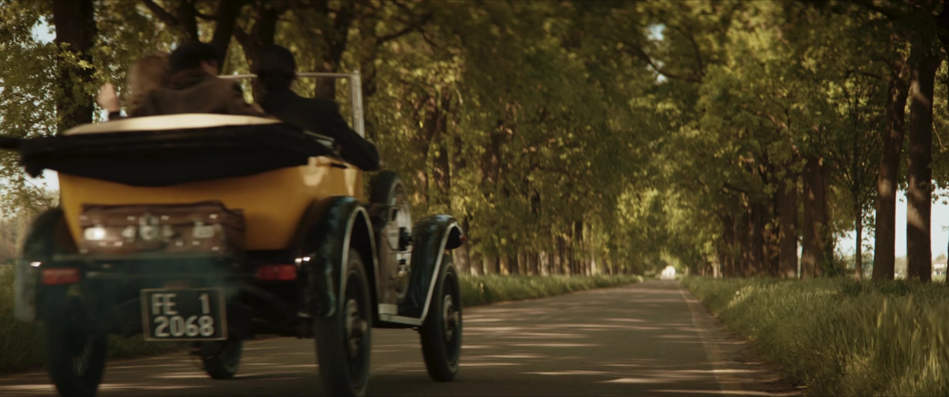 Lamborghini_The_Man_Behind_the_Legend_1080p_001412.jpg