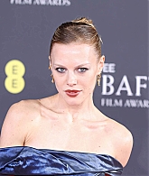 hannahvdw_eebafta26_28329~0.jpg