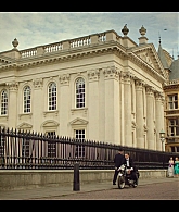 Grantchester_S05E01_1080p__0083.jpg