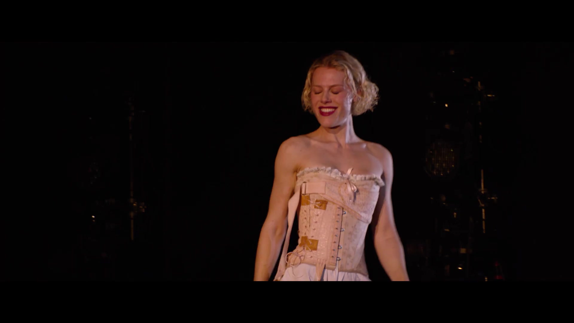 hannahvdwnetwork_lesliaisonsdangereuses_officialtrailer_000201.jpg