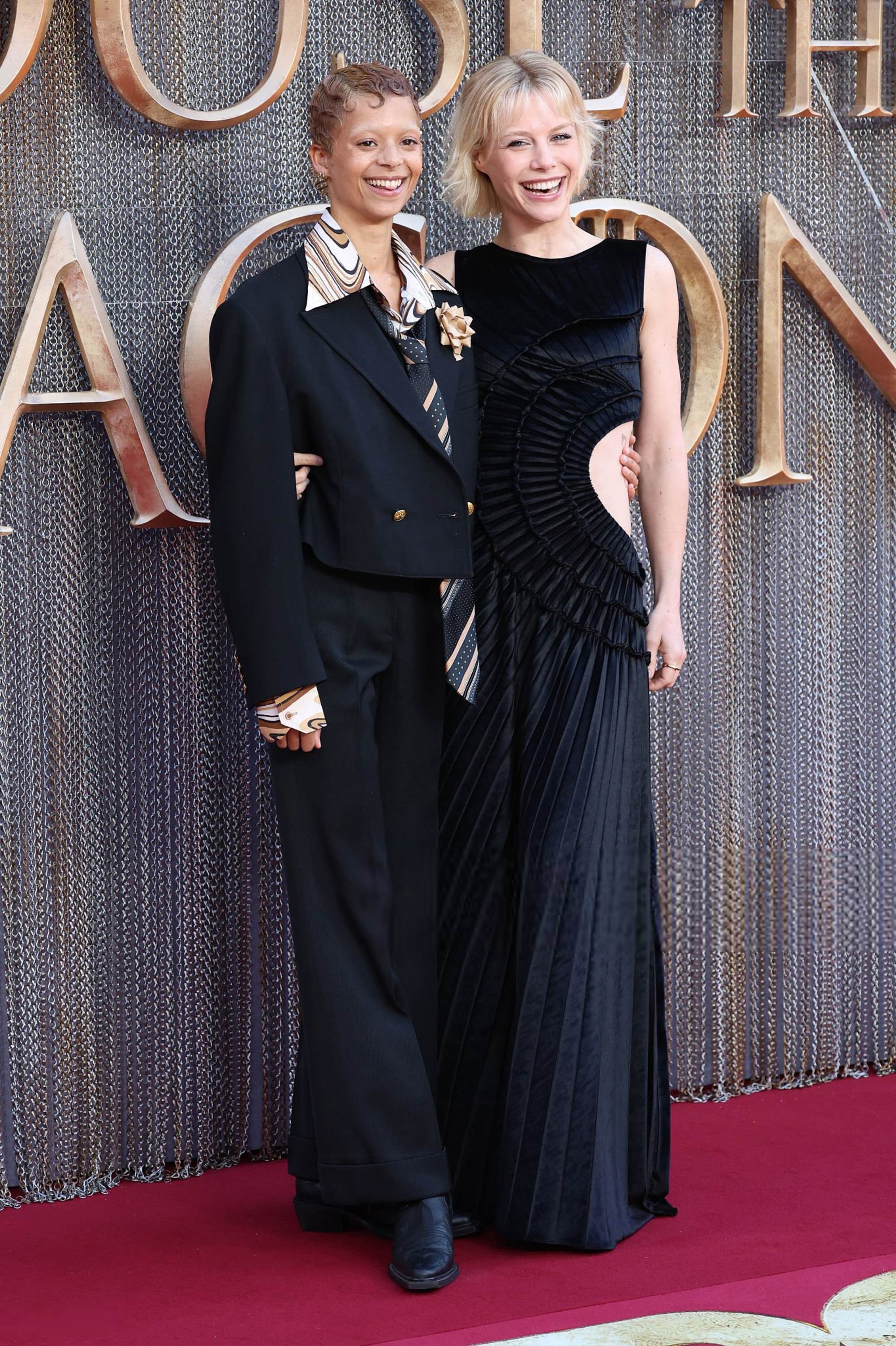 hannahvdwnetwork_housedragons3premierelondon_282029.jpg
