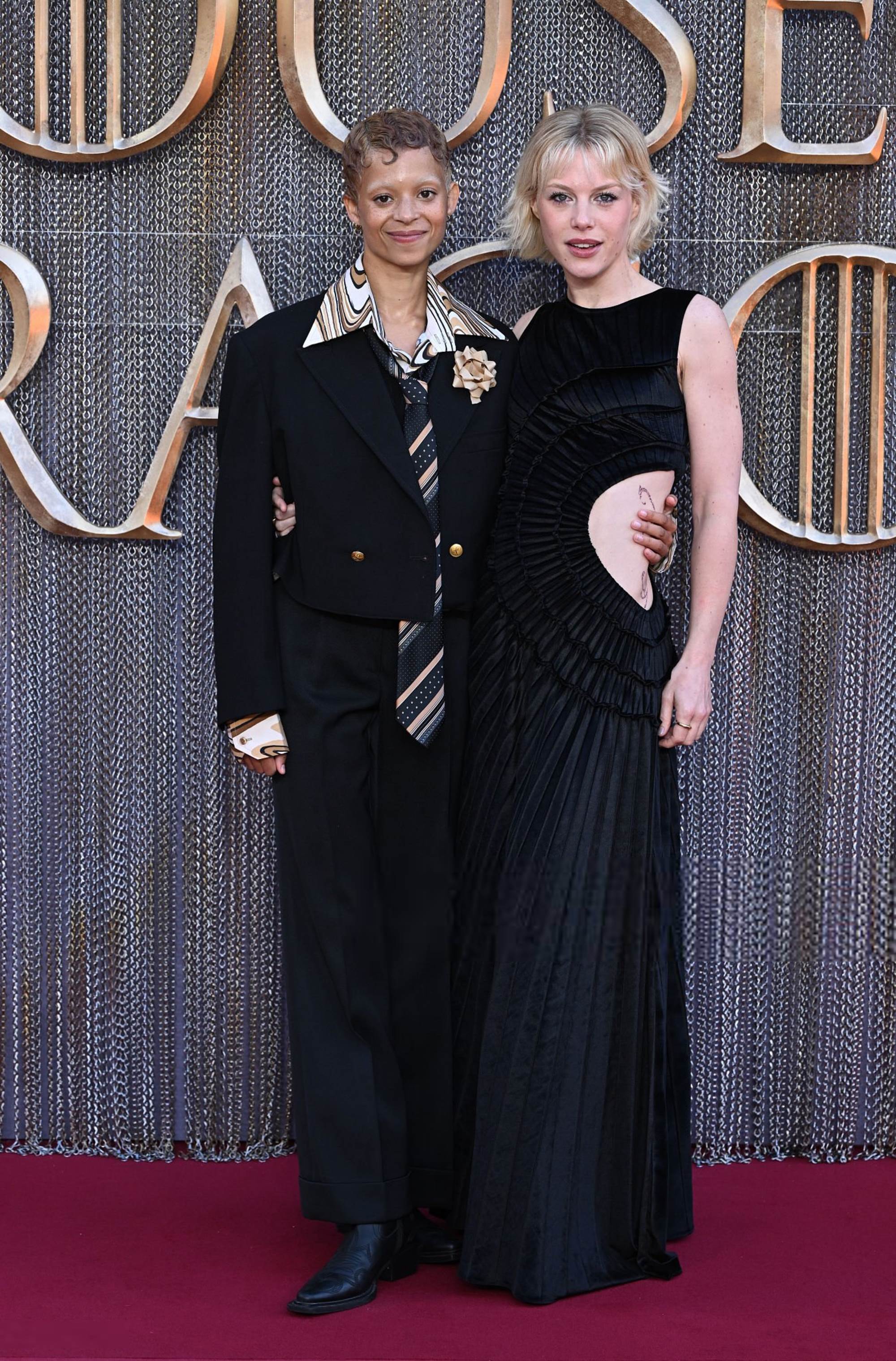 hannahvdwnetwork_housedragons3premierelondon_282529.jpg