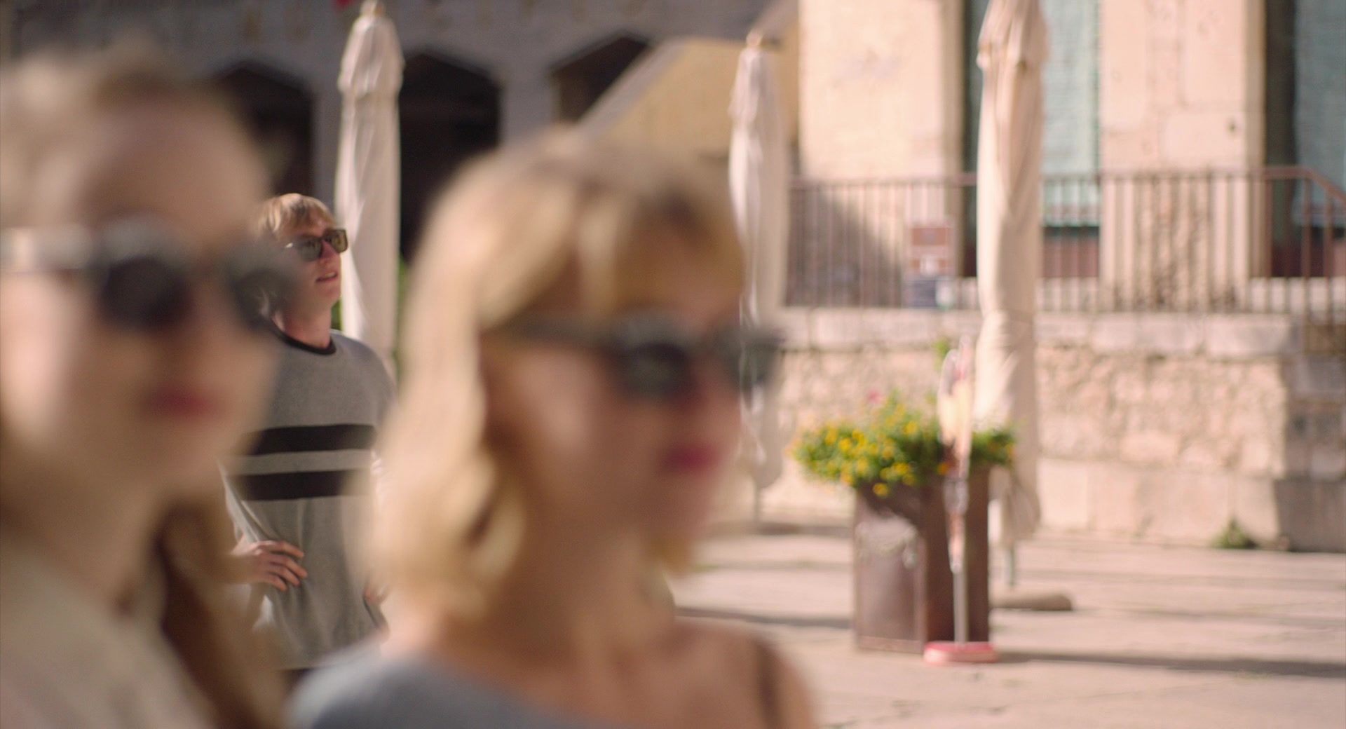 A_Little_Italian_Vacation_2021_1080p__00703.jpg