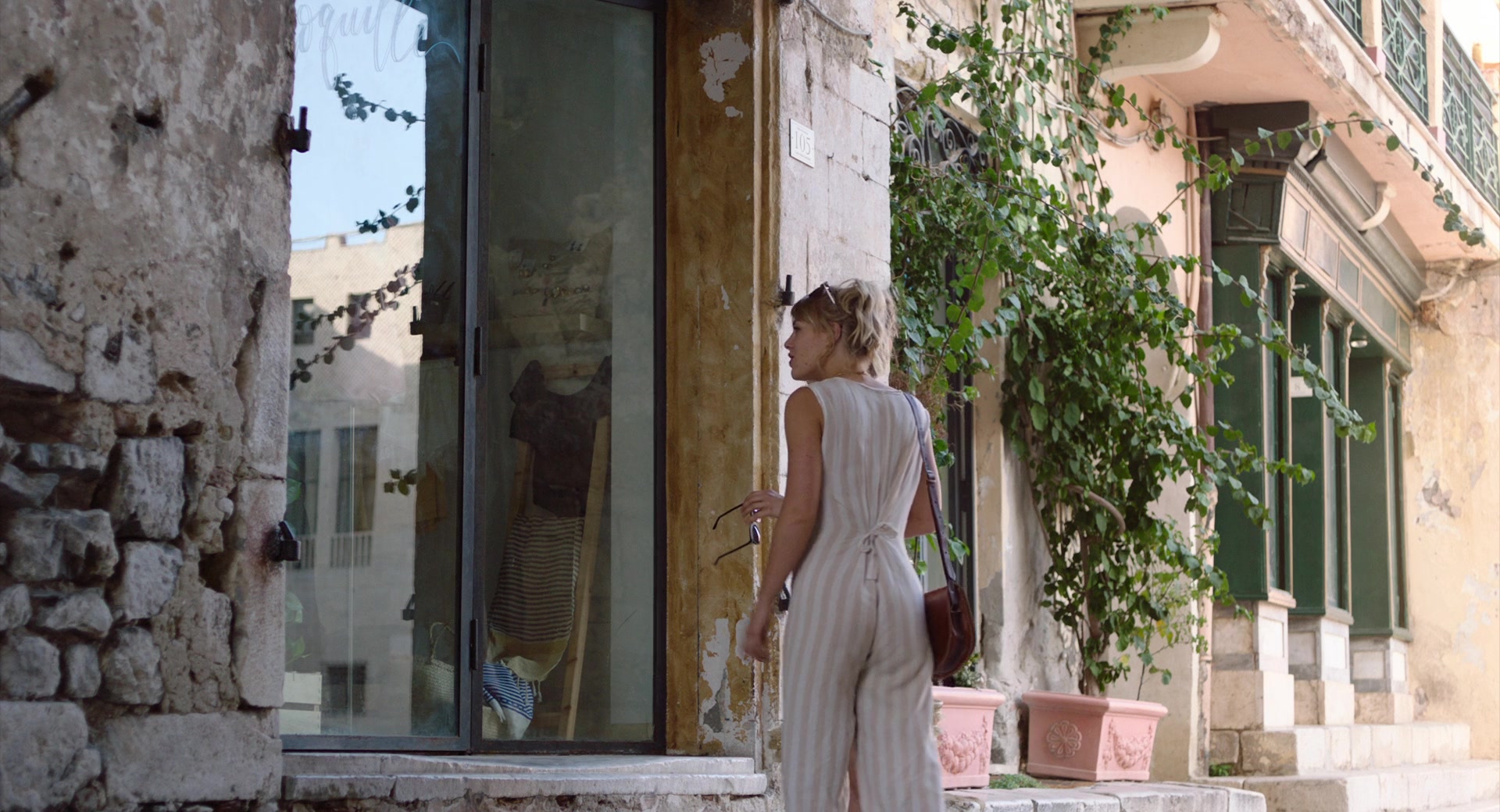 A_Little_Italian_Vacation_2021_1080p__02710.jpg