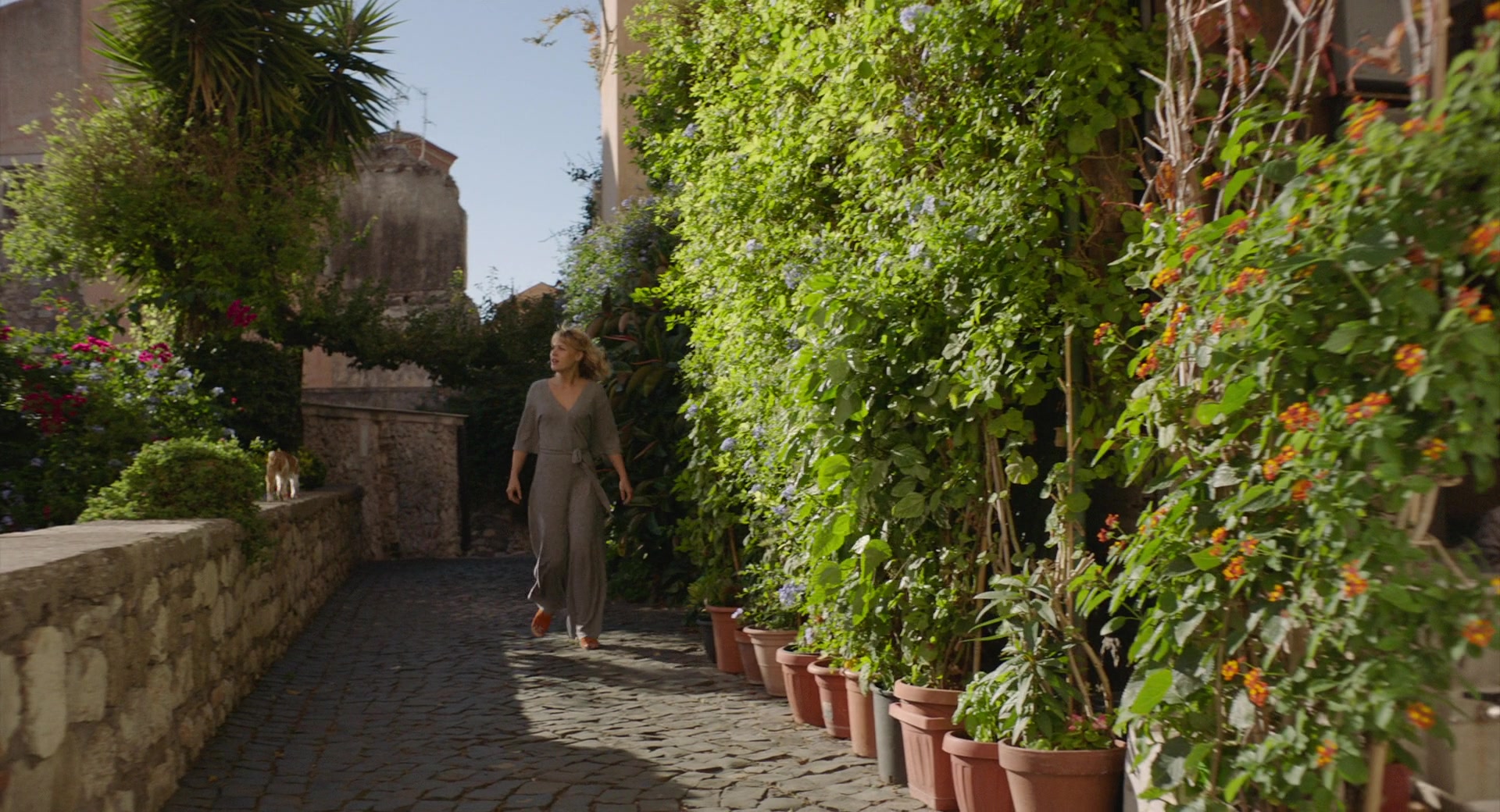 A_Little_Italian_Vacation_2021_1080p__08306.jpg