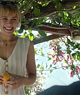 A_Little_Italian_Vacation_2021_1080p__02323.jpg