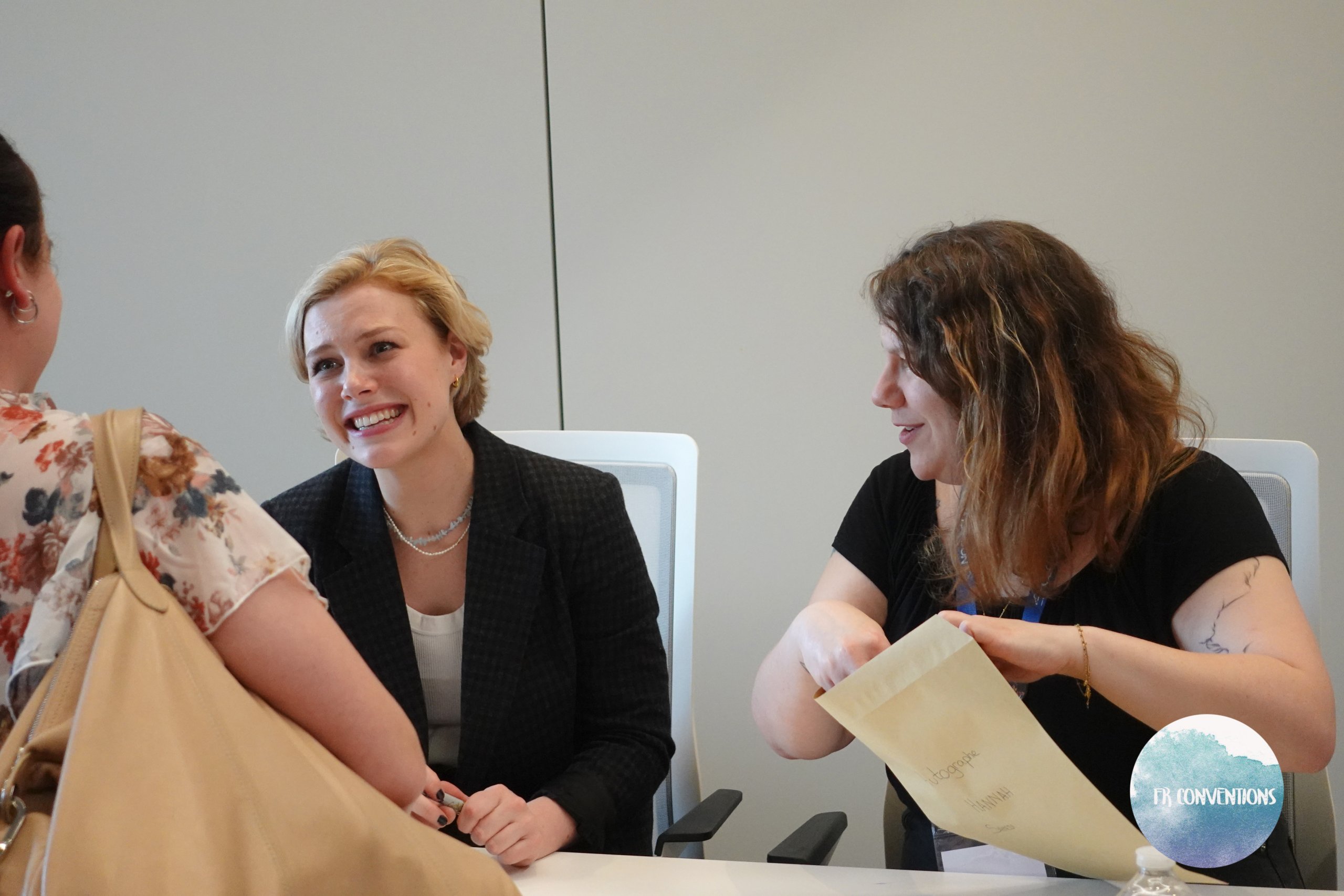 ATOW_AutographSession_281029.jpg