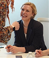 ATOW_AutographSession_281329.jpg