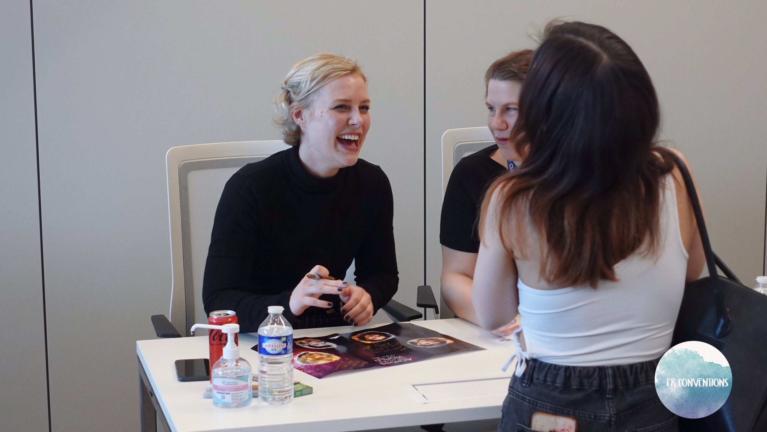 ATOW_AutographySession_May15_281029.jpg