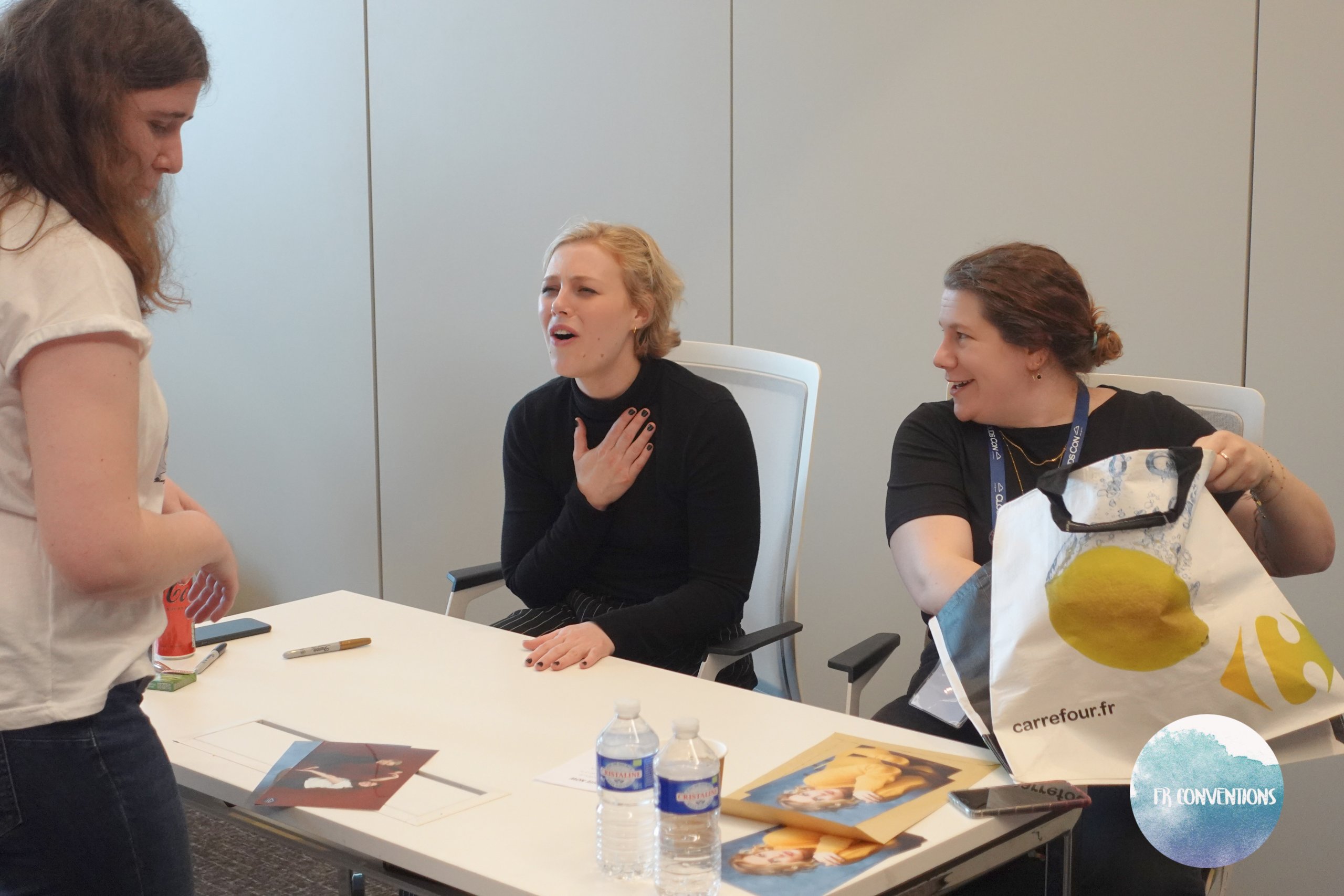 ATOW_AutographySession_May15_281129.jpg