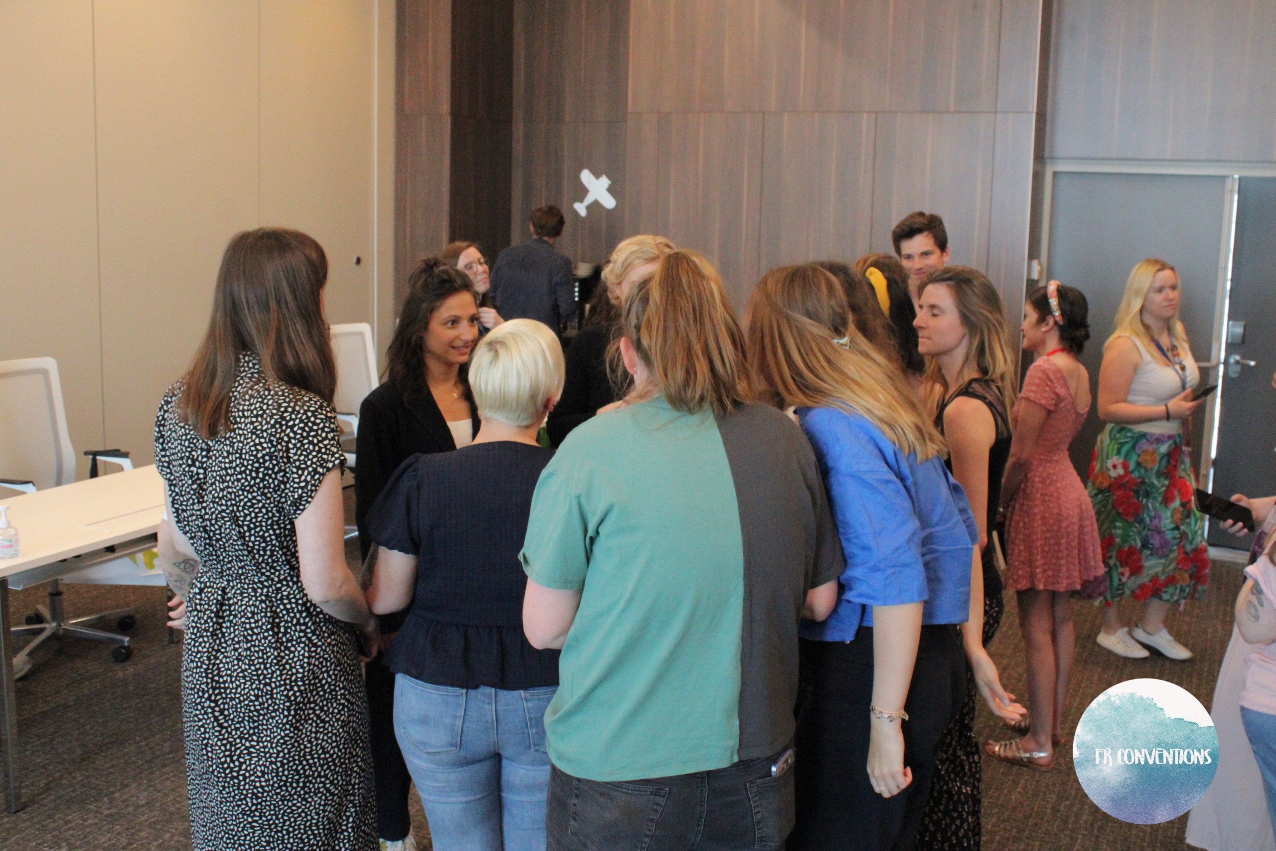 ATOW_AutographySession_May15_281929.jpg