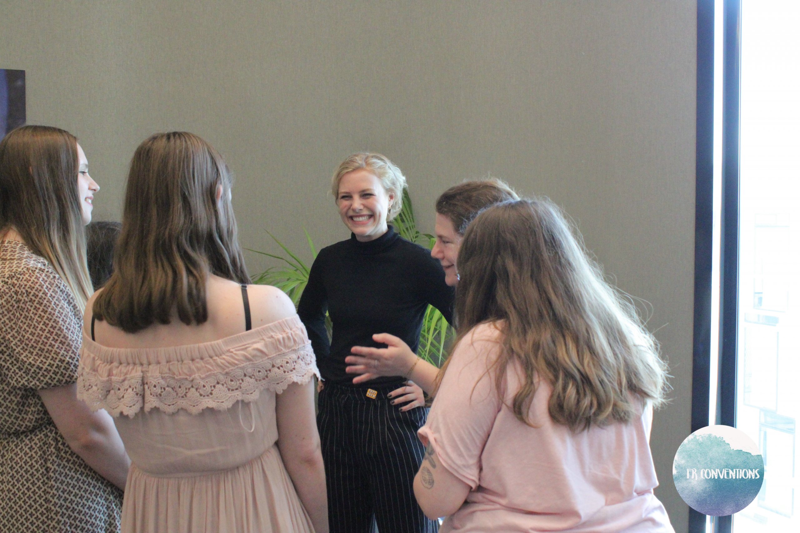 ATOW_AutographySession_May15_282029.jpg