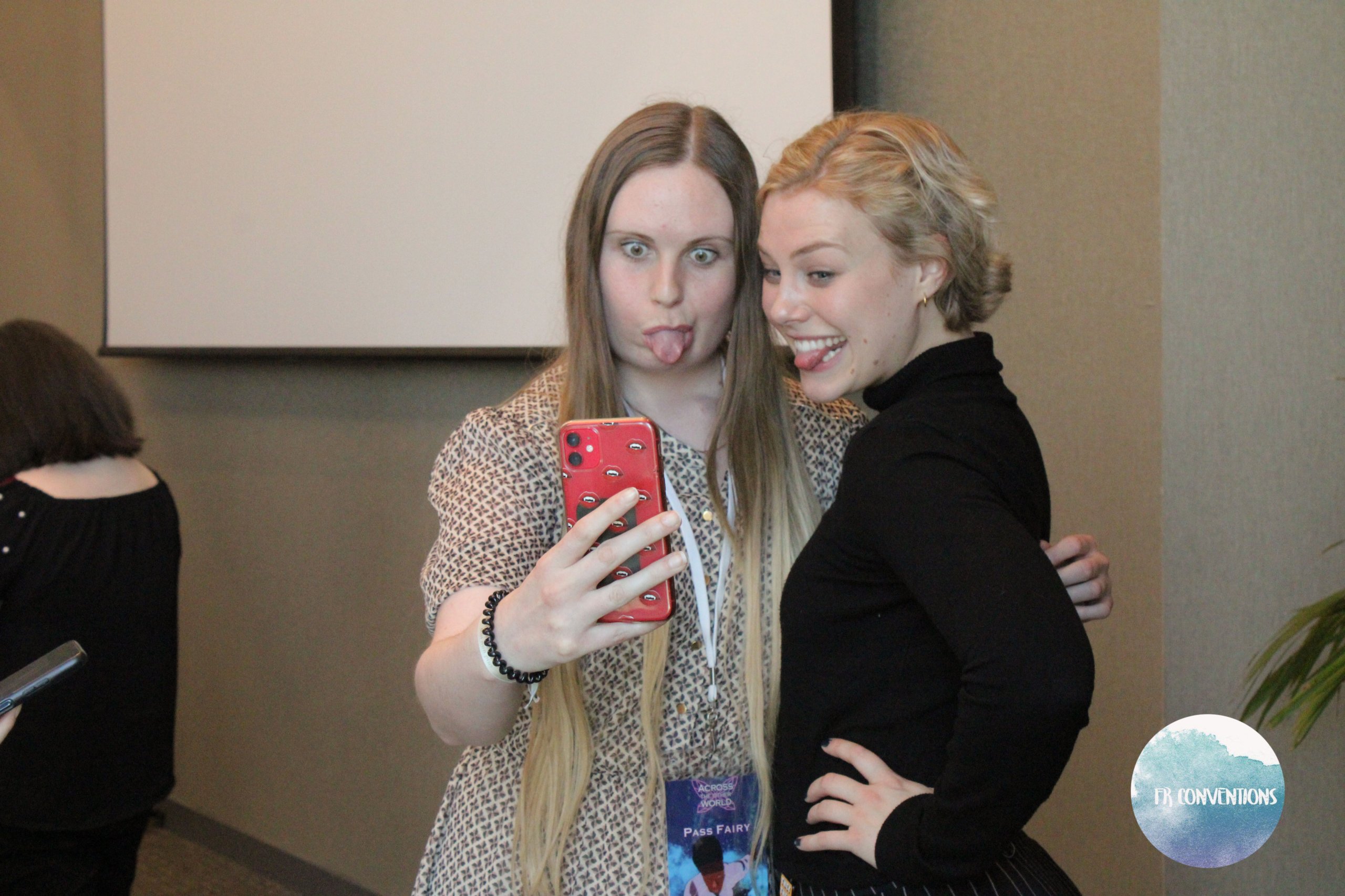 ATOW_AutographySession_May15_282429.jpg