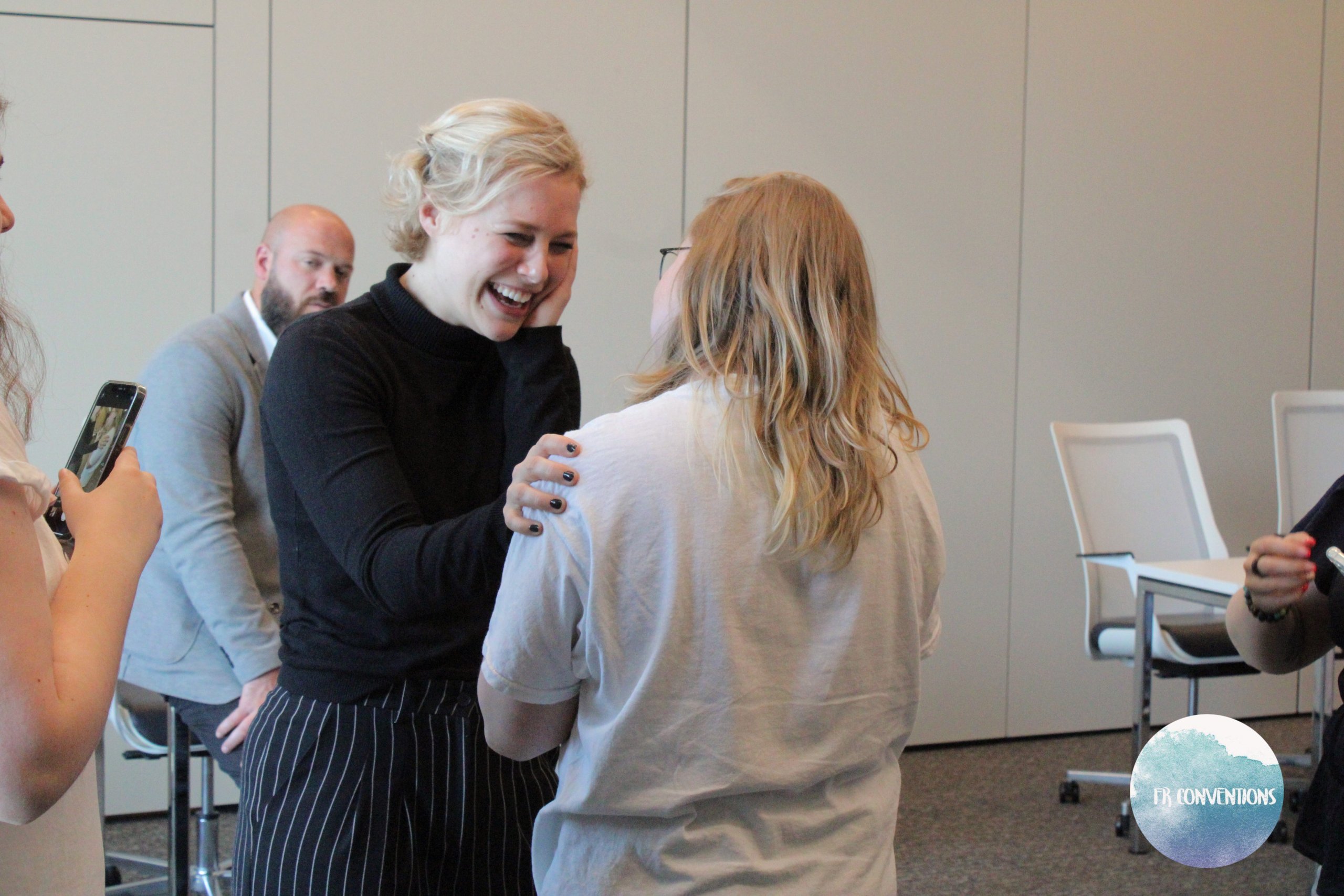 ATOW_AutographySession_May15_282629.jpg